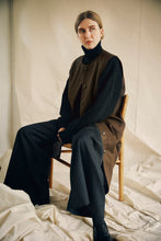 Load image into Gallery viewer, Knitted turtleneck jumper