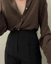 Load image into Gallery viewer, Signature silk shirt - brown