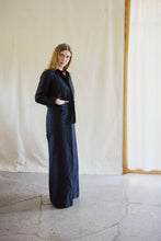 Load image into Gallery viewer, Tailored suit jacket silk/linen - black