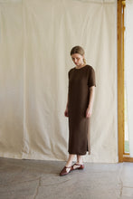 Load image into Gallery viewer, Short sleeved silk dress - brown