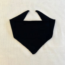 Load image into Gallery viewer, Wool triangle scarf black - small
