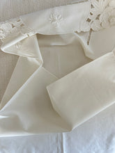 Load image into Gallery viewer, Travel bag with hemstitch
