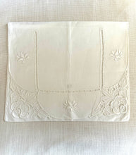 Load image into Gallery viewer, Travel bag with hemstitch
