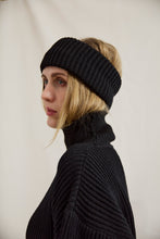 Load image into Gallery viewer, Merino wool headband black
