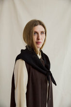 Load image into Gallery viewer, Merino wool triangle scarf black
