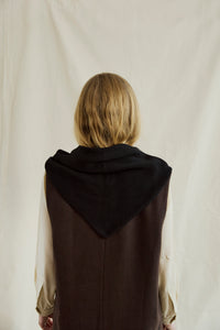 Merino wool triangle scarf black