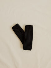 Load image into Gallery viewer, Merino wool wrist warmers black
