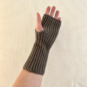 Wool wrist warmers - brown