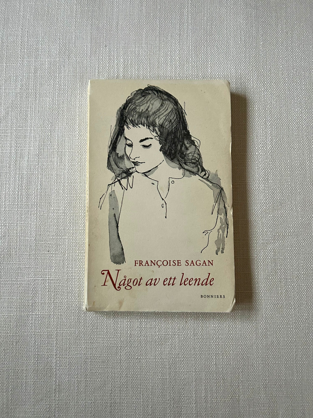 Book, Något av ett leende