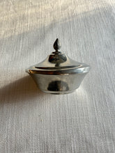 Load image into Gallery viewer, Pewter Box, Bud

