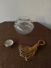Load image into Gallery viewer, Glass vase
