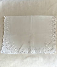 Load image into Gallery viewer, Travel bag with hemstitch
