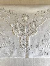 Load image into Gallery viewer, Travel bag, hemstitch butterfly
