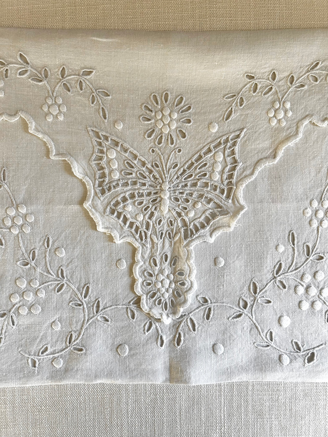 Travel bag, hemstitch butterfly