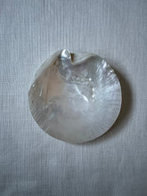 Load image into Gallery viewer, Tray, mother-of-pearl
