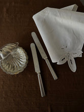 Load image into Gallery viewer, Butter Dish, shell
