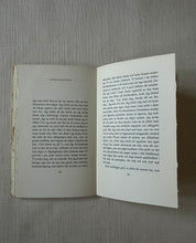 Load image into Gallery viewer, Book, Något av ett leende
