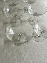 Load image into Gallery viewer, Champagne coups
