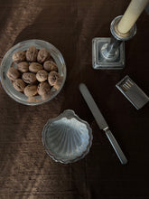 Load image into Gallery viewer, Butter Dish, Shell
