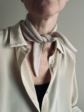 Load image into Gallery viewer, Wool triangle scarf beige - small
