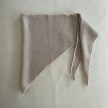 Load image into Gallery viewer, Wool triangle scarf beige - large
